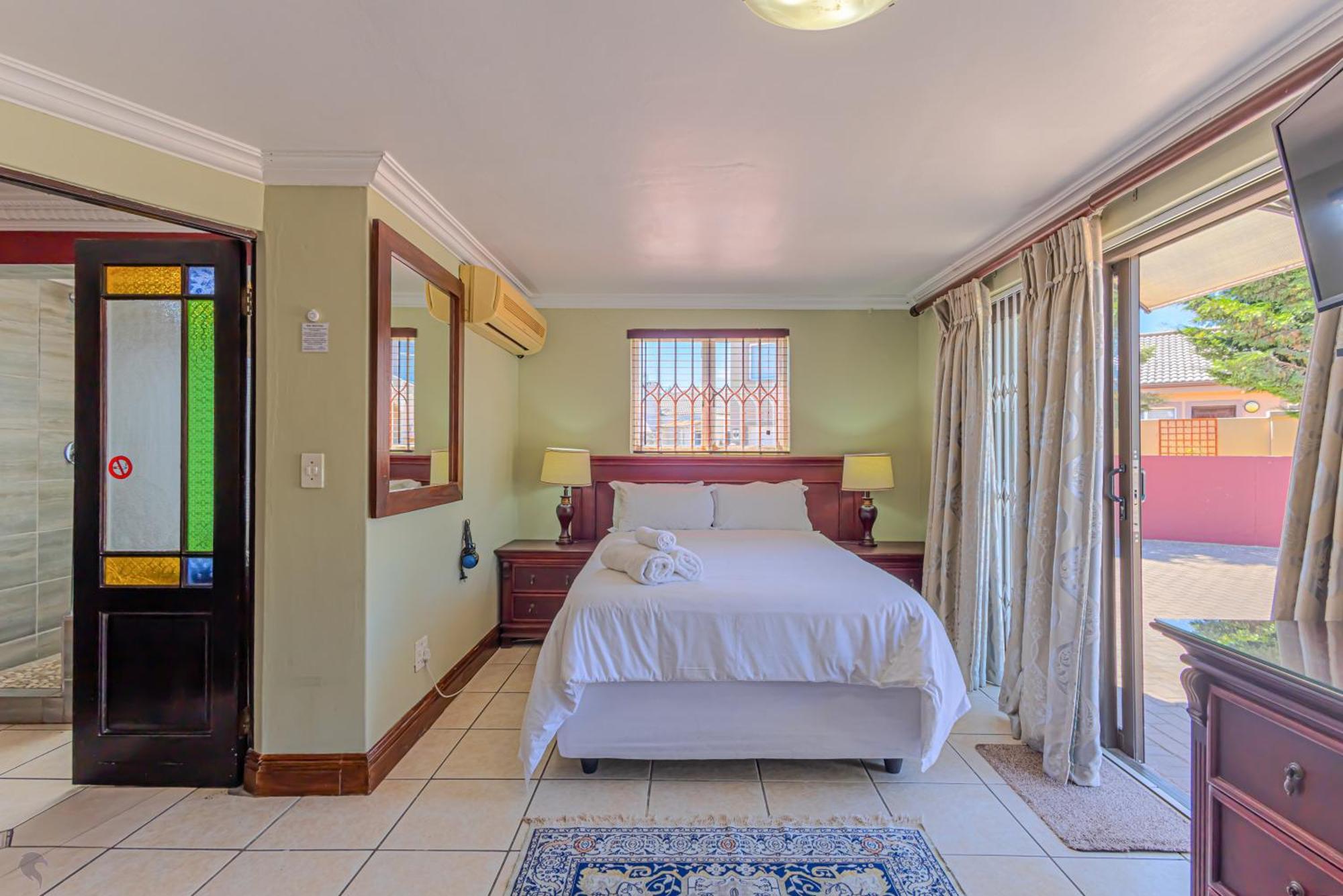 Holiday Guest House Langebaan Exterior photo