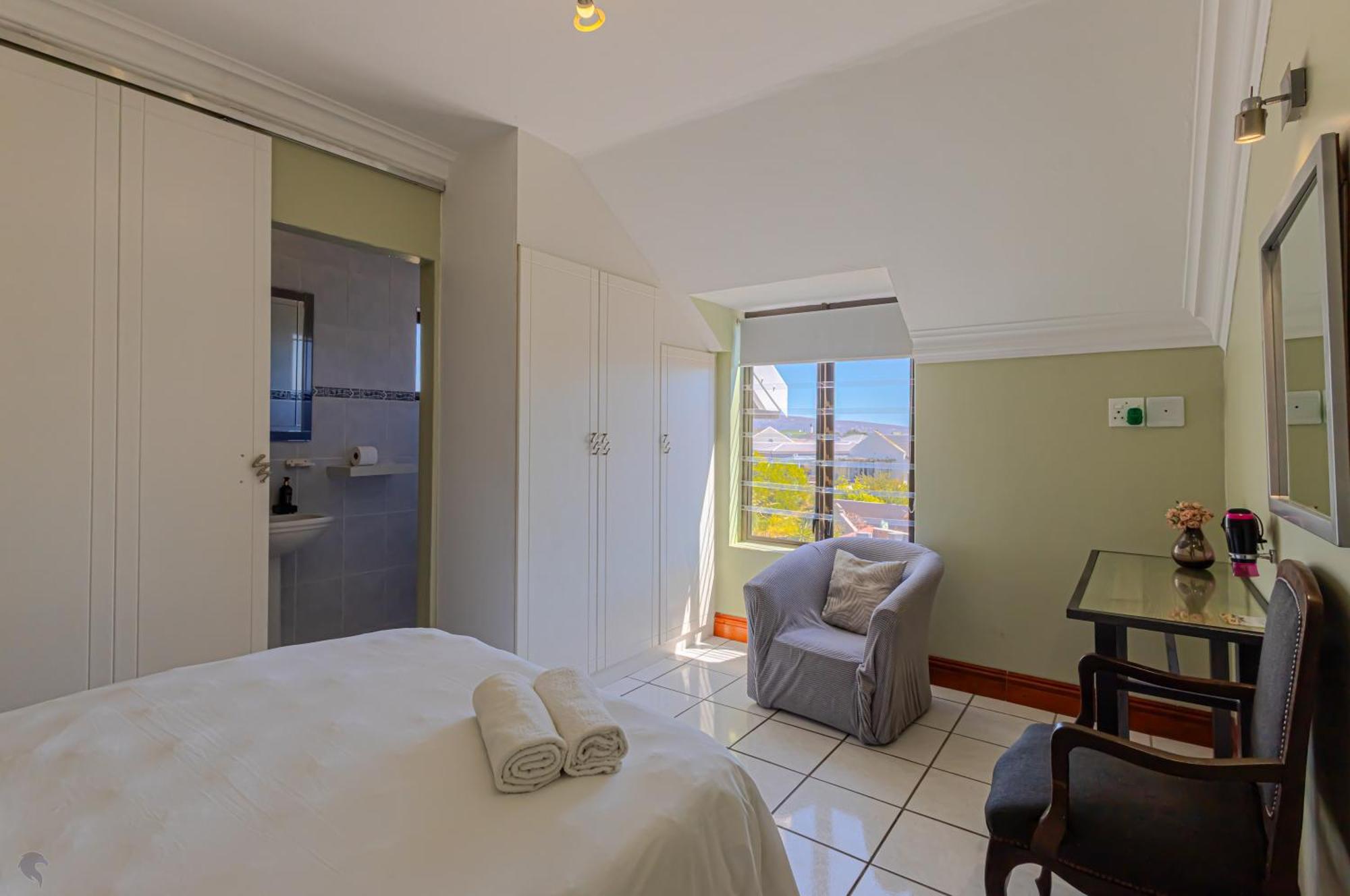 Holiday Guest House Langebaan Exterior photo